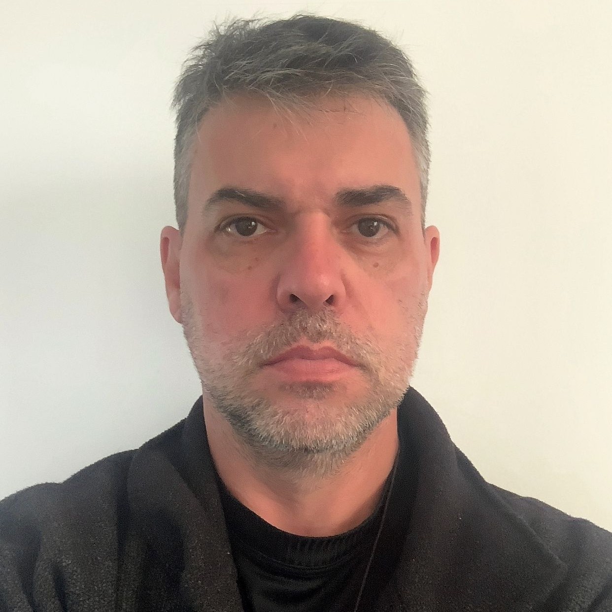 Clewerson Bregenski - Gestor de conteúdo e assessor de imprensa